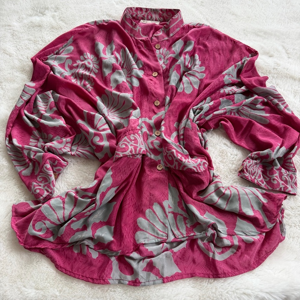 Kantha Bae Boho Fuchsia Floral Tunic Top • Free Size • Button Front • Pockets - Picture 7 of 10